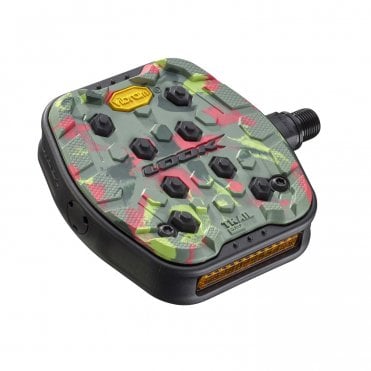 Trail Grip Flat Camo Pedals