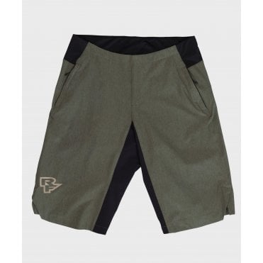 Traverse Women's Shorts